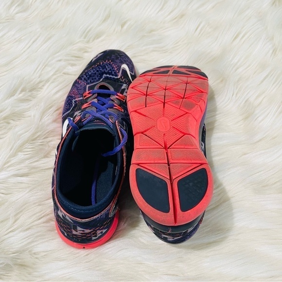 Women’s Nike TR Fit Black & Purple Running Shoes Size 9.5 US! - Picture 5 of 7